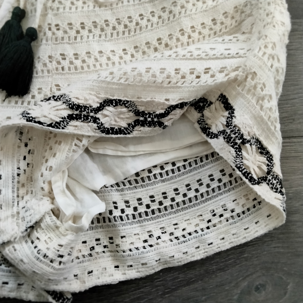 Zara Ivory White Lace Crochet Shorts W/ Pockets Size XS Elastic Waist Lined - Picture 6 of 15